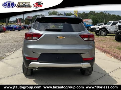 Used 2025 Chevrolet TrailBlazer LT AWD/4WD image 6