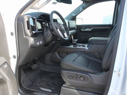 New 2026 GMC Sierra 1500 SLT w/ SLT Premium Plus Package image 11