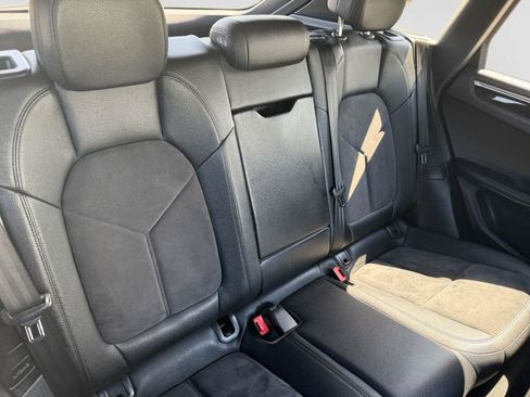 Used 2017 Porsche Macan AWD/4WD image 19