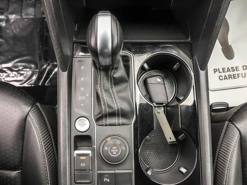 Used 2023 Volkswagen Atlas Cross Sport SE w/ Black Wheel Package image 25