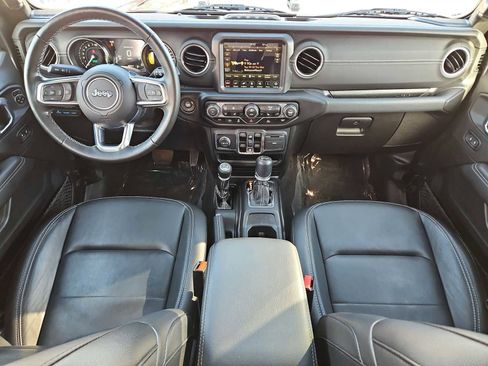 Used 2021 Jeep Wrangler Unlimited Sahara w/ Cold Weather Group image 15