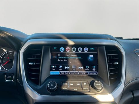 Used 2017 GMC Acadia SLT image 15