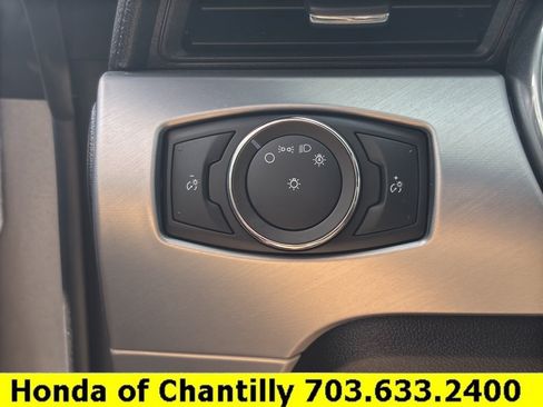 Used 2022 Ford Mustang Premium RWD image 18