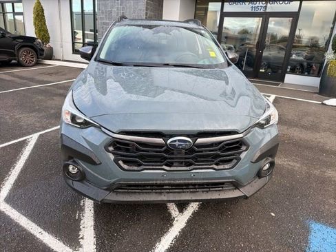 Used 2024 Subaru Crosstrek 2.0i Premium image 2