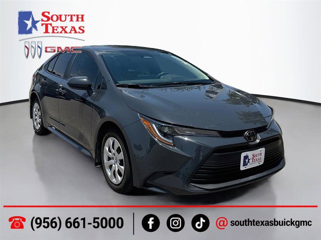 Used 2026 Toyota Corolla LE FWD image 1