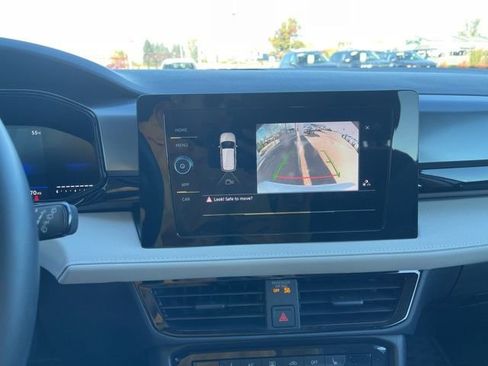 Used 2025 Volkswagen Taos S image 10