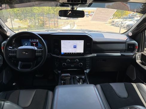 Used 2025 Ford F150 Raptor AWD/4WD image 34