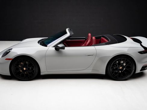 Used 2021 Porsche 911 Carrera S RWD image 18