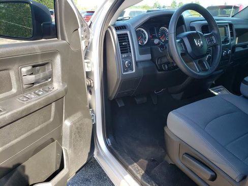 Used 2019 RAM 1500 Express AWD/4WD image 11