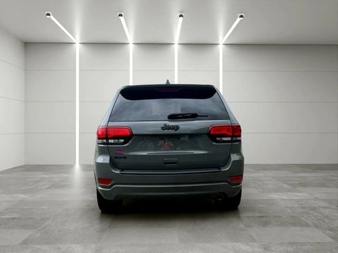 Used 2020 Jeep Grand Cherokee Altitude AWD/4WD image 6