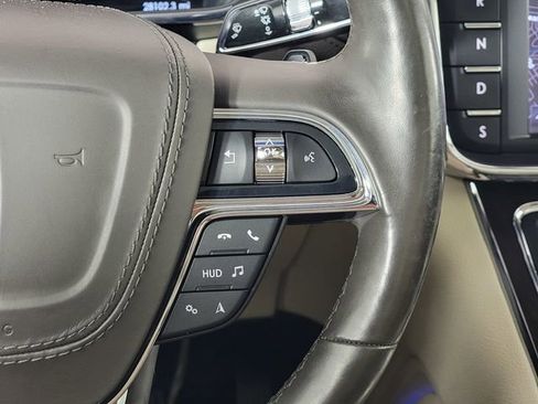 Used 2020 Lincoln Continental Reserve AWD/4WD image 28
