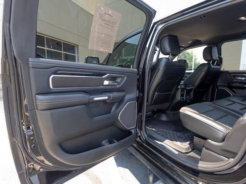 Used 2019 RAM 1500 Laramie AWD/4WD image 47