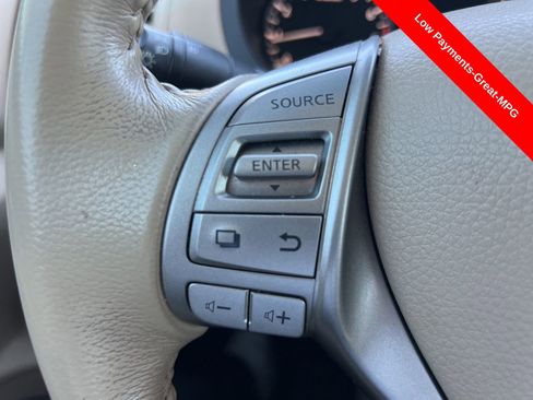 Used 2015 Nissan Altima 2.5 SV image 13