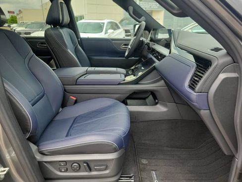 Certified 2026 INFINITI QX80 4WD w/ Sport Exterior Package image 31