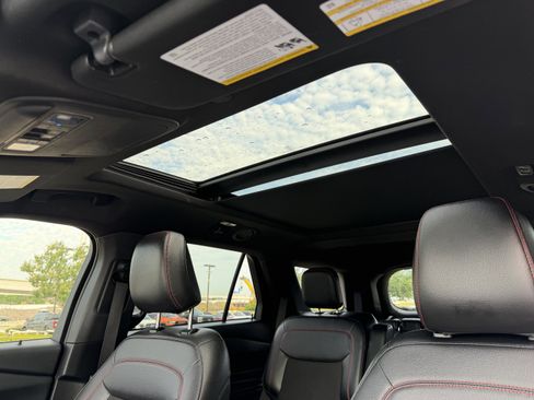 Certified 2023 Ford Explorer ST-Line w/ Class IV Trailer Tow Package RWD image 28