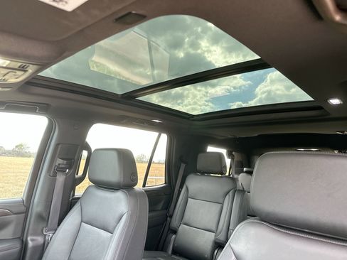 Used 2023 Chevrolet Tahoe Z71 w/ Z71 Off-Road Package image 22