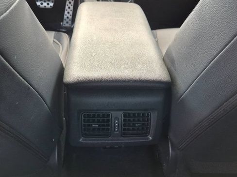Used 2025 Toyota Camry SE FWD image 14