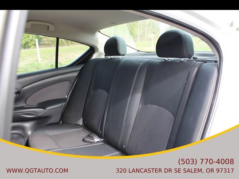 Used 2016 Nissan Versa SV FWD image 15