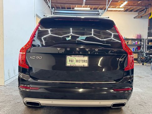 Used 2016 Volvo XC90 T6 Momentum w/ Momentum Plus Package image 5
