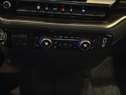 Used 2026 GMC Sierra 3500 SLE w/ SLE Value Package image 26