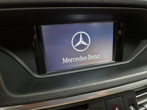 Used 2010 Mercedes-Benz E 350 Sedan image 28