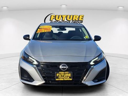 Used 2024 Nissan Altima 2.5 S FWD image 2