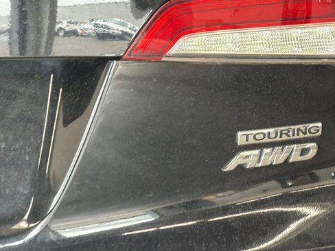 Used 2019 Honda Pilot Touring image 27