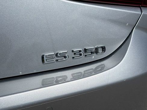 Used 2024 Lexus ES 350 w/ Premium Package image 11