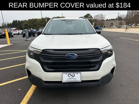 Used 2025 Subaru Forester image 2
