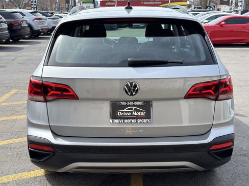 Used 2022 Volkswagen Taos S image 10