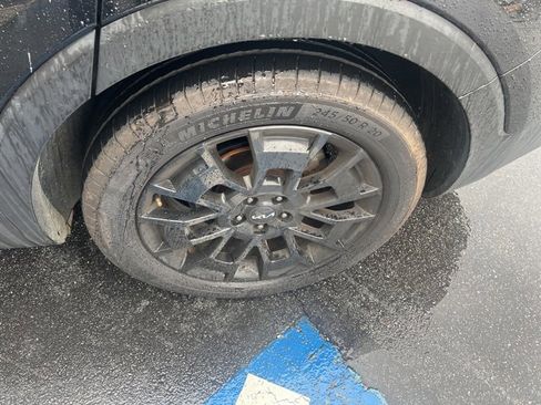 Used 2022 Kia Telluride EX w/ EX Premium Package image 6