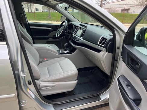 Used 2019 Toyota Highlander Plus image 31
