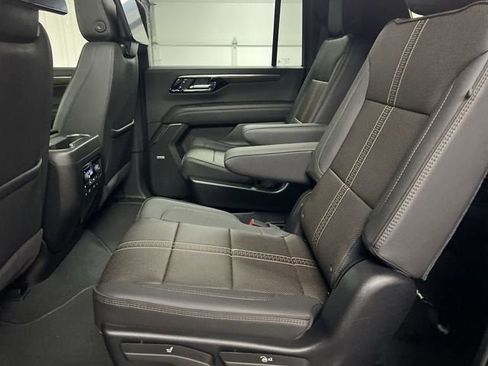 New 2025 Chevrolet Suburban High Country AWD/4WD image 26