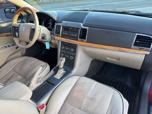 Used 2012 Lincoln MKZ image 18