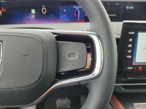 New 2026 Lincoln Nautilus Reserve image 25