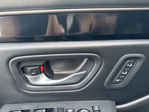 Used 2024 Honda Pilot TrailSport image 40