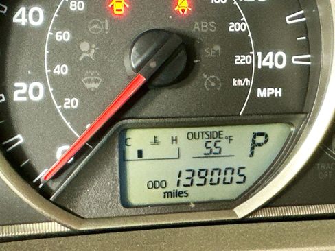 Used 2013 Toyota RAV4 XLE image 15