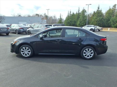 Used 2022 Toyota Corolla LE image 21