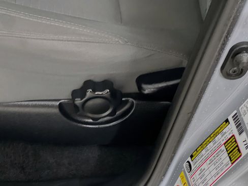 Used 2019 Toyota Tacoma SR5 image 16