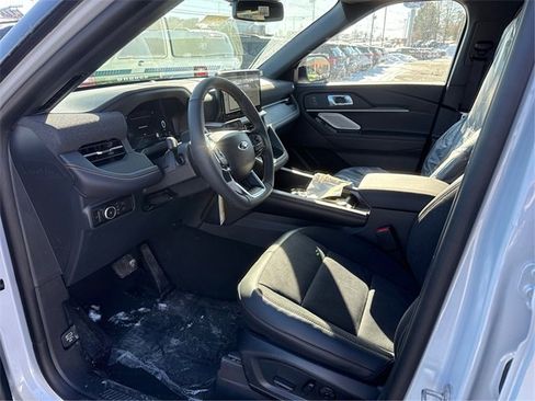 New 2026 Ford Explorer Tremor image 9