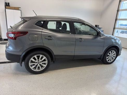 Used 2020 Nissan Rogue Sport SV w/ Technology Package AWD/4WD image 8