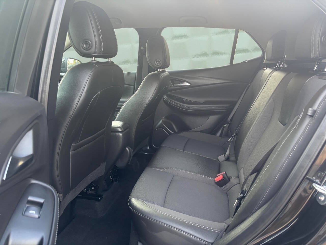 Used 2025 Buick Encore GX Preferred FWD image 15
