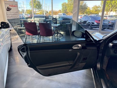 Used 2007 Porsche 911 Carrera S image 6