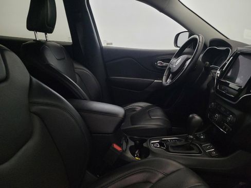 Used 2019 Jeep Cherokee Limited AWD/4WD image 21