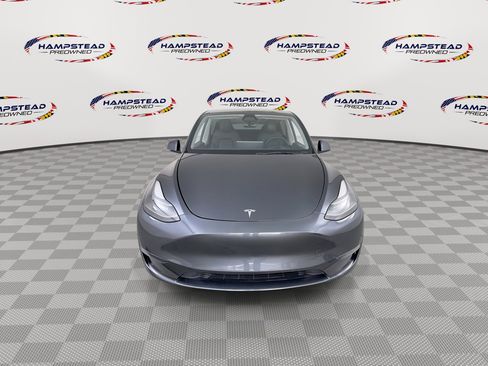 Used 2023 Tesla Model Y Long Range AWD/4WD image 3