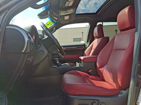 Certified 2023 Lexus GX 460 Premium w/ Premium Plus Package image 14