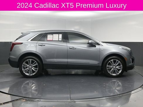 Used 2024 Cadillac XT5 Premium Luxury FWD image 4