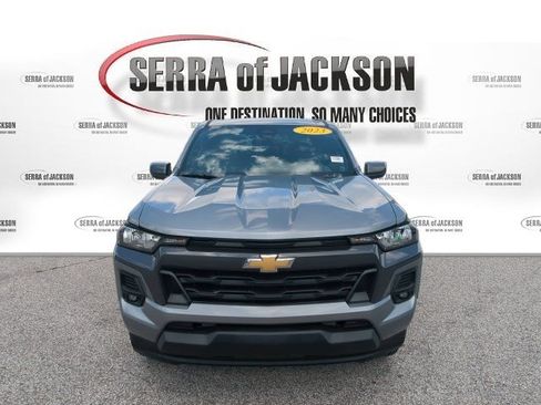 Used 2023 Chevrolet Colorado LT w/ LT Convenience Package RWD image 3