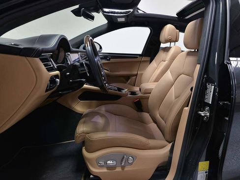 Used 2023 Porsche Macan S AWD/4WD image 8