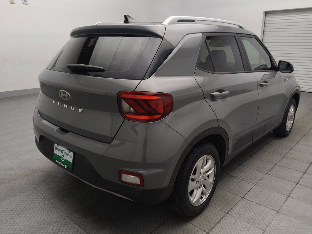 Used 2020 Hyundai Venue SEL FWD image 9